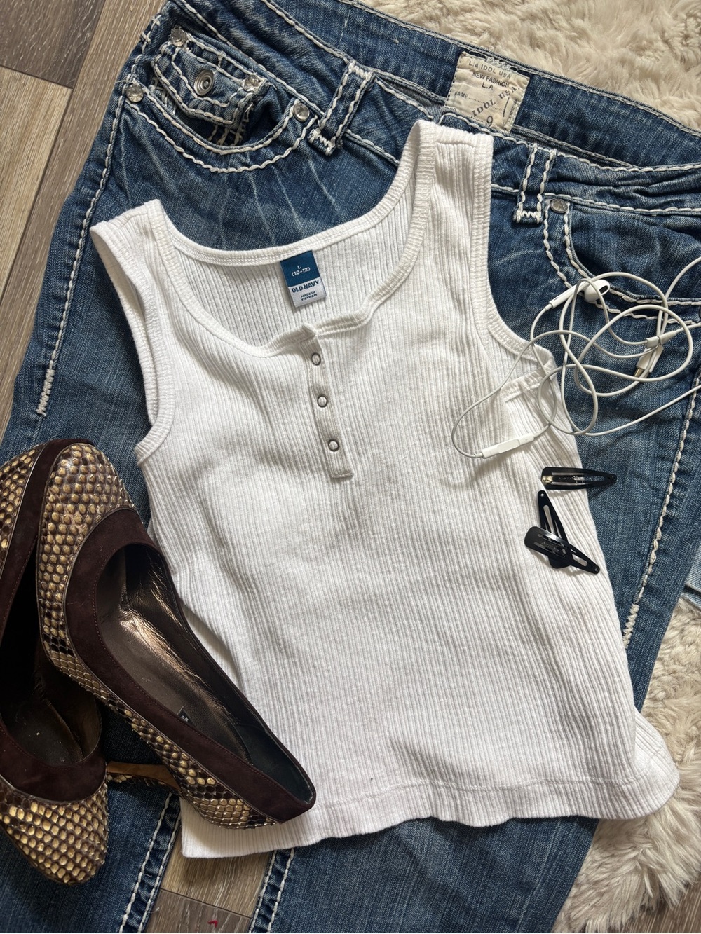 Old Navy White Classy Chic Ribbed Henley Tank Top - Women's Sleeveless